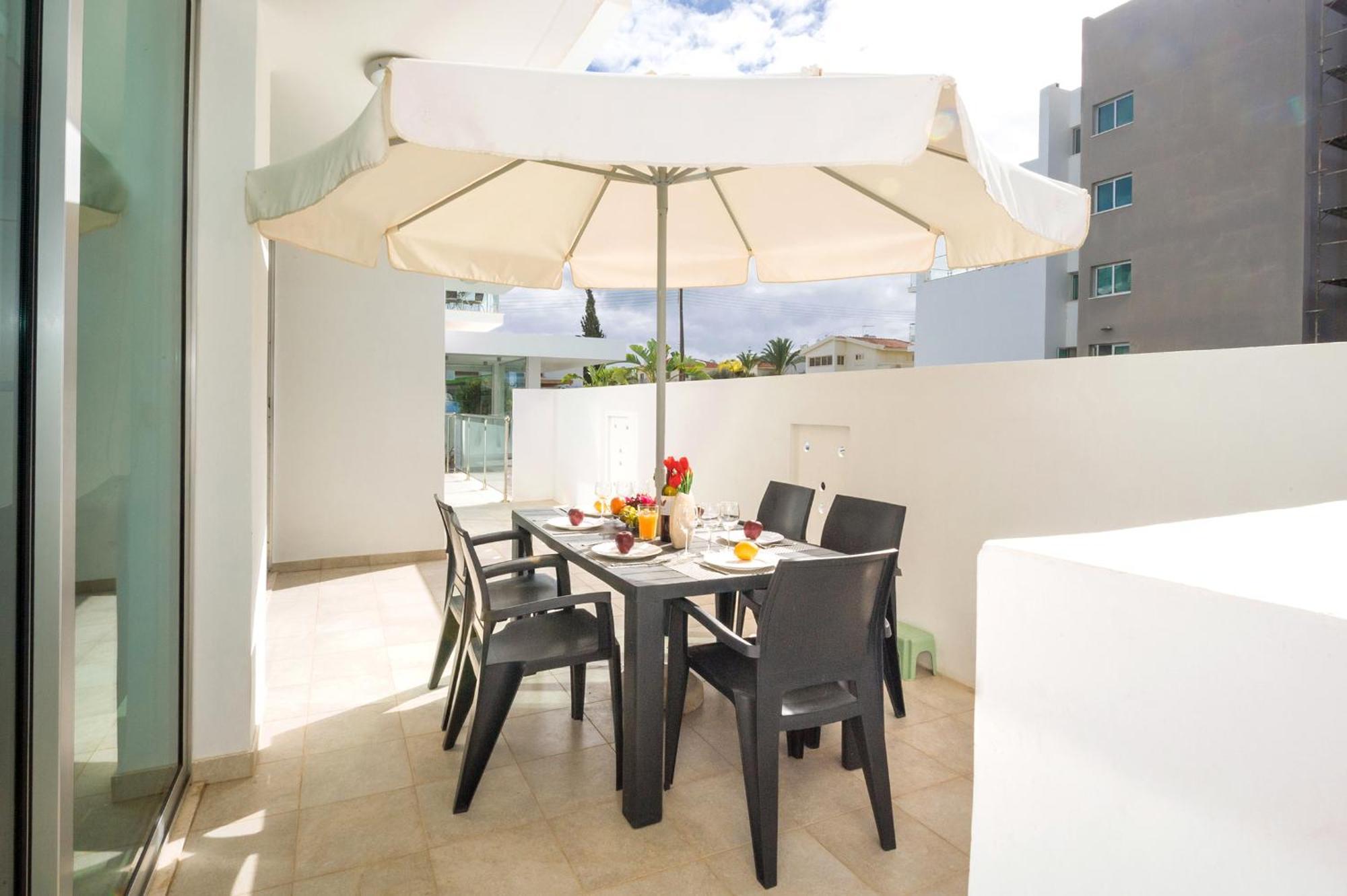 Calypso - Coralli Beachfront Apartment Πρωταράς Εξωτερικό φωτογραφία